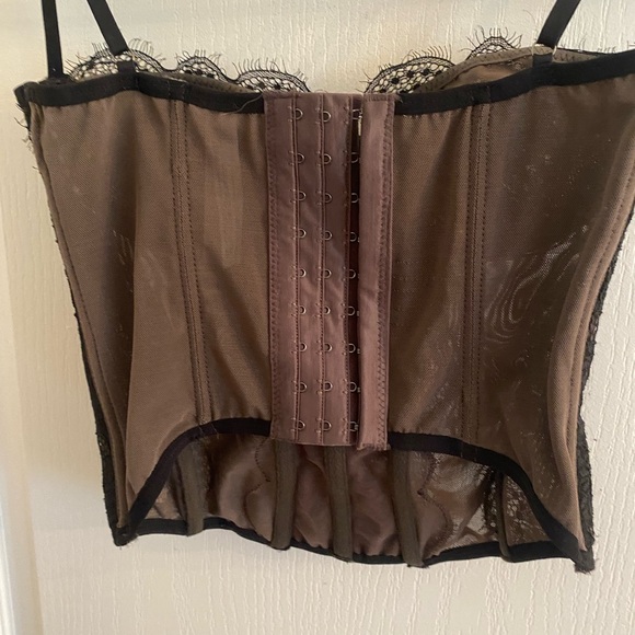 Urban outfitters out from under black corset top - Picture 4 of 6